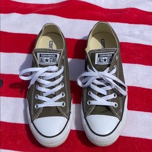 Converse all star olive green low tops size 8